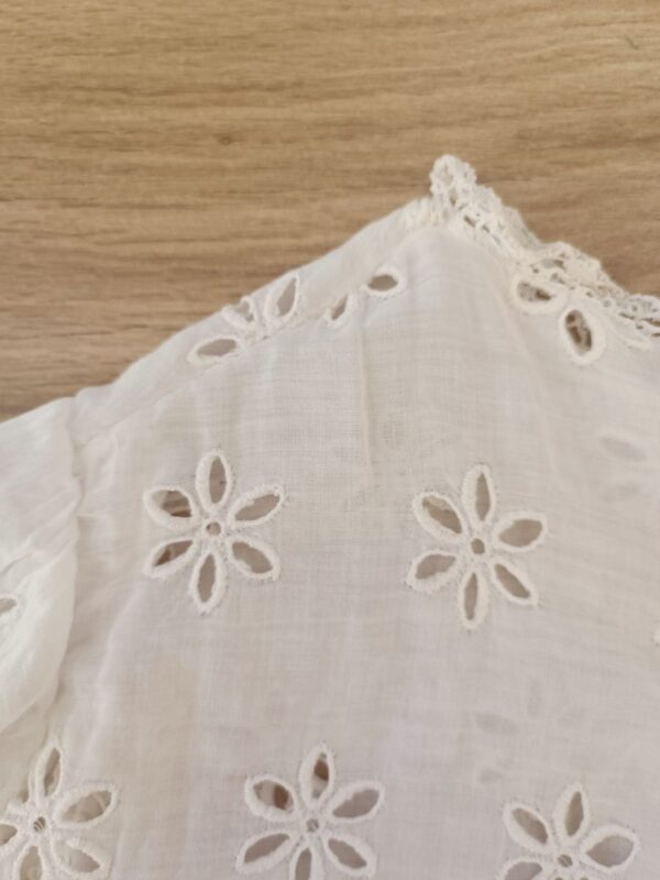 blouse bébé fille taille 9 mois été zoom dentelle broderie anglaise